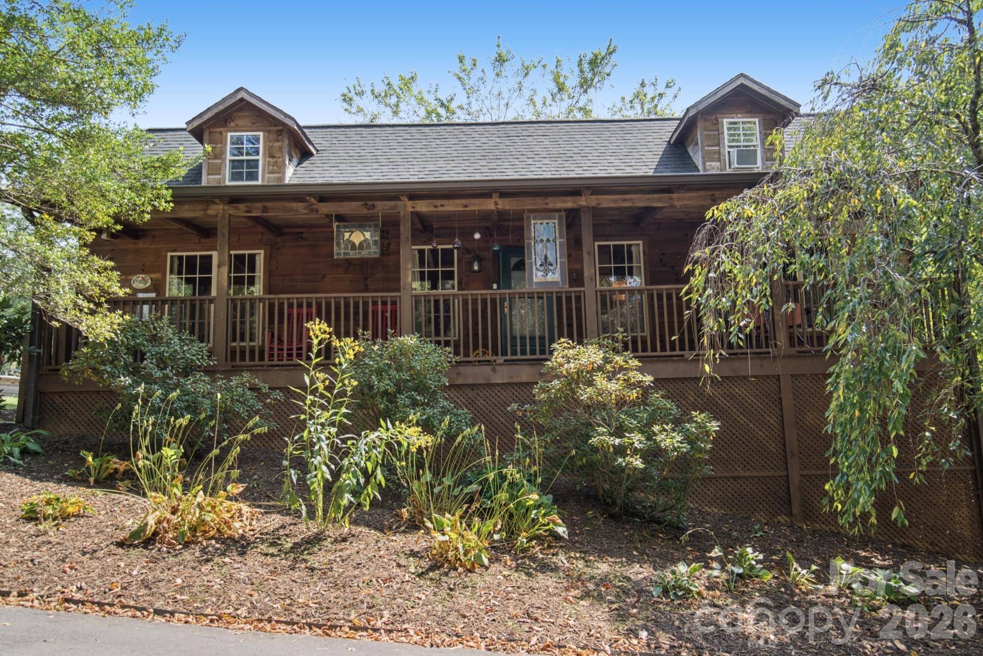 1 Locust AVE, Asheville, NC 28804