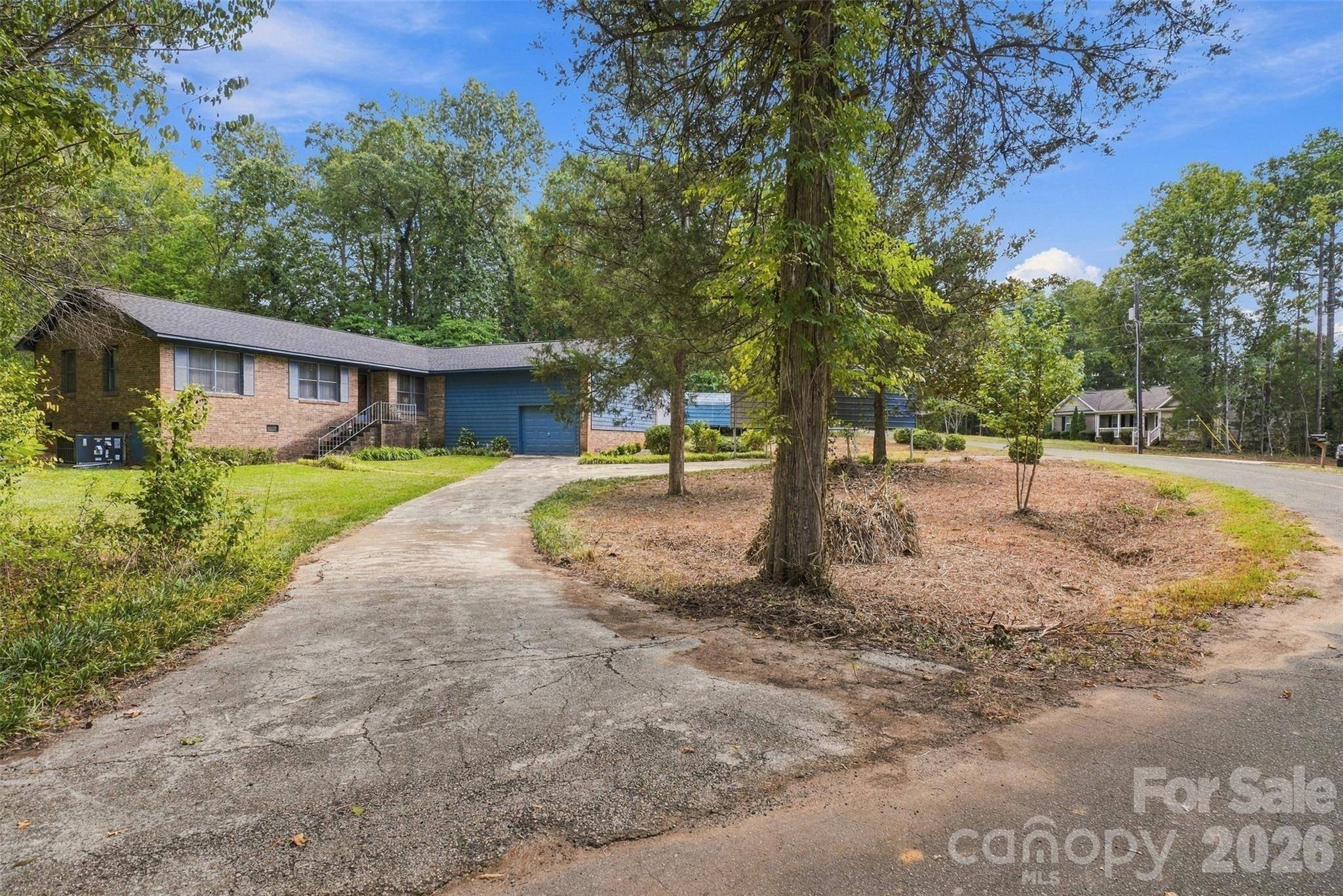 5559 Hillsdale ST, Fort Lawn, SC 29714