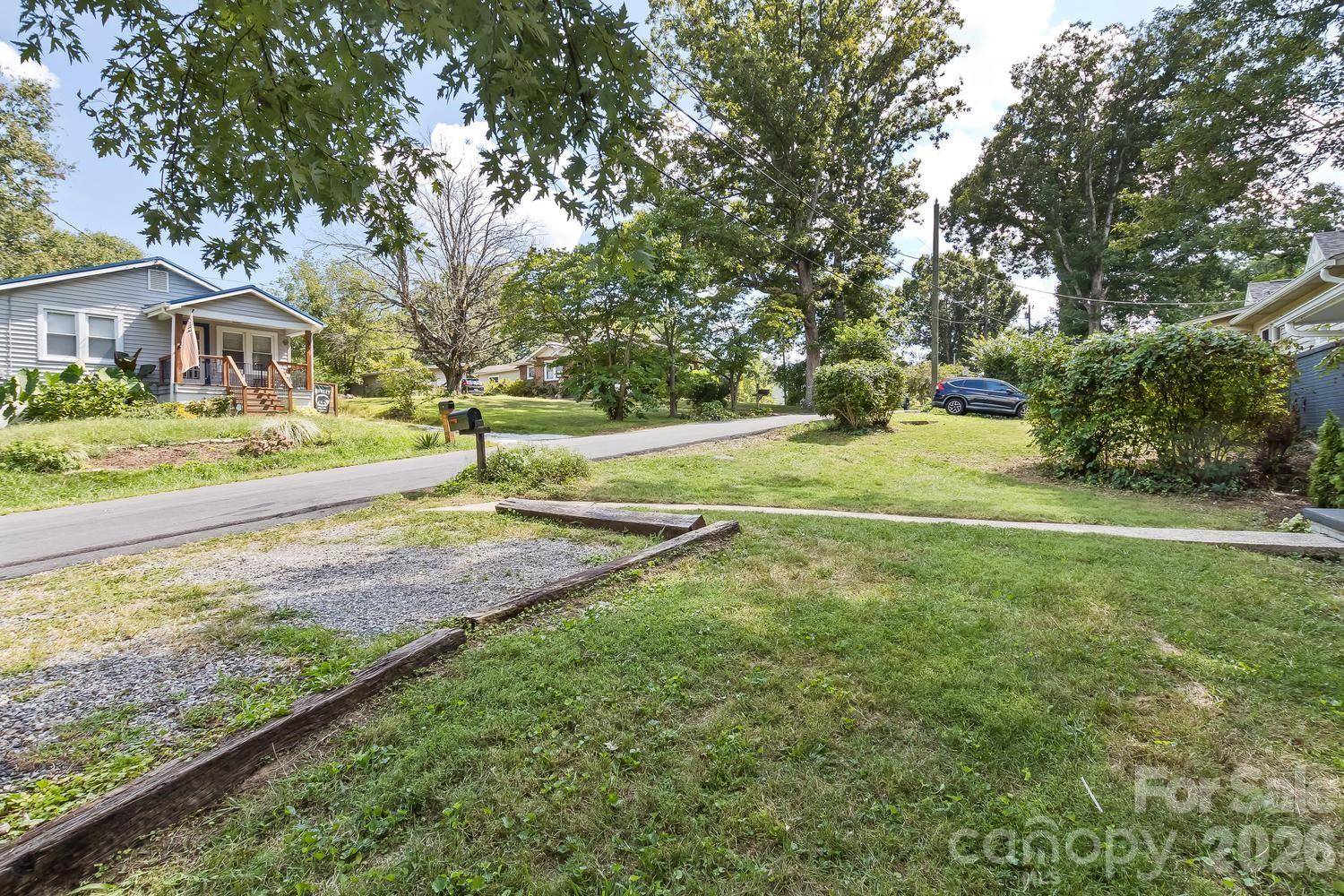 31 Wilmington RD, Asheville, NC 28803