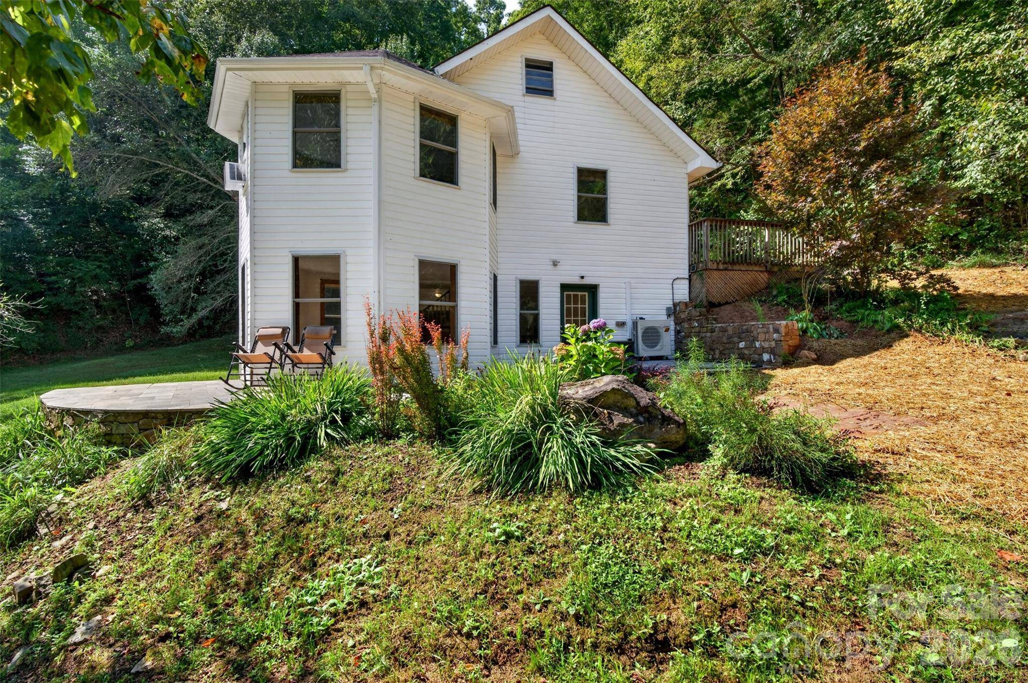 267 Morning Glory LN, Marshall, NC 28753