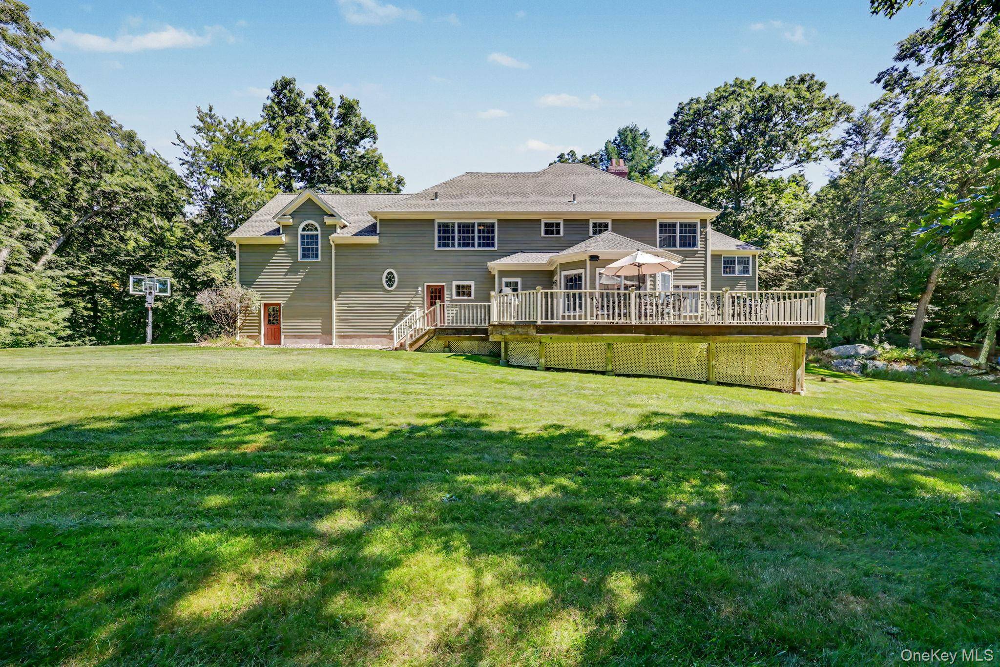 30 Pine Hill DR, South Salem, NY 10590