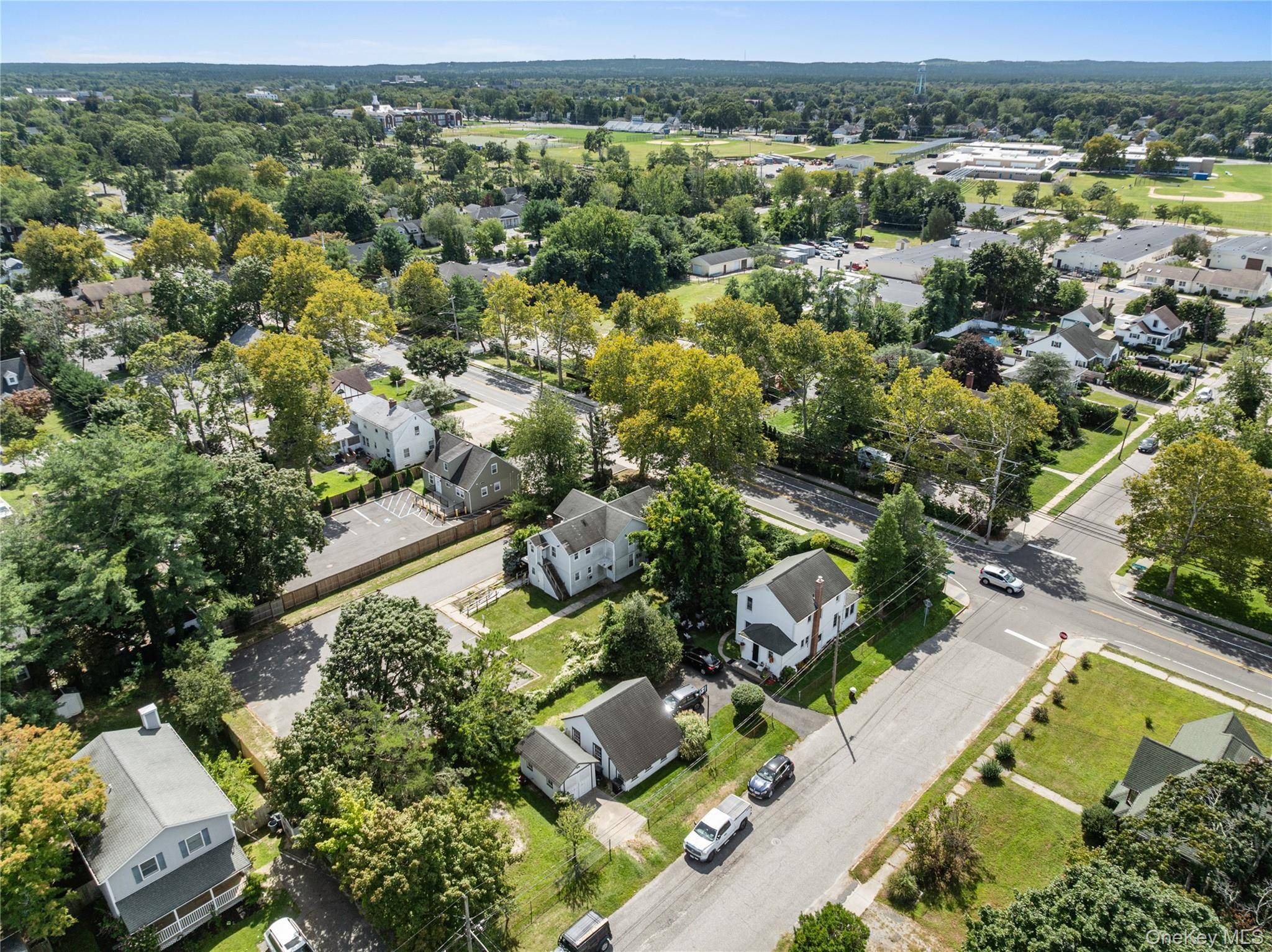 992 Roanoke AVE, Riverhead, NY 11901