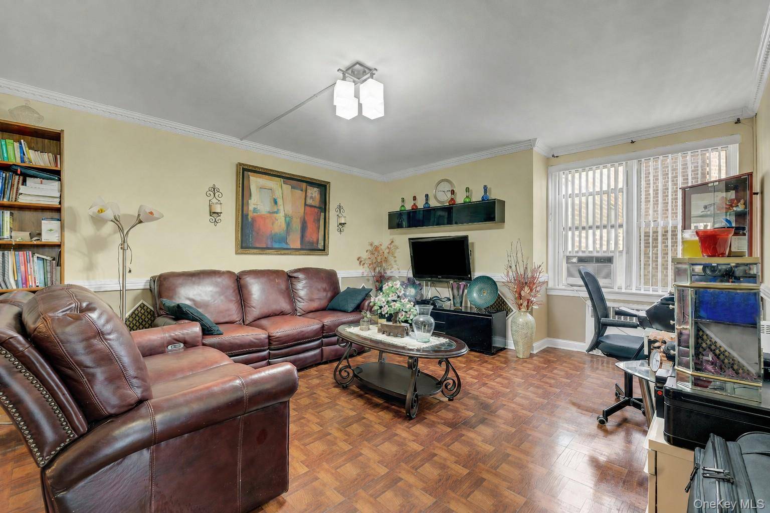 39-45 51St #5C, Woodside, NY 11377