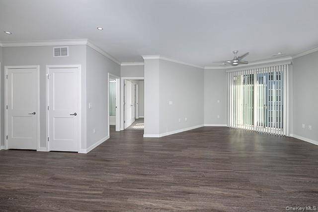 116 Searing AVE #N322, Mineola, NY 11501