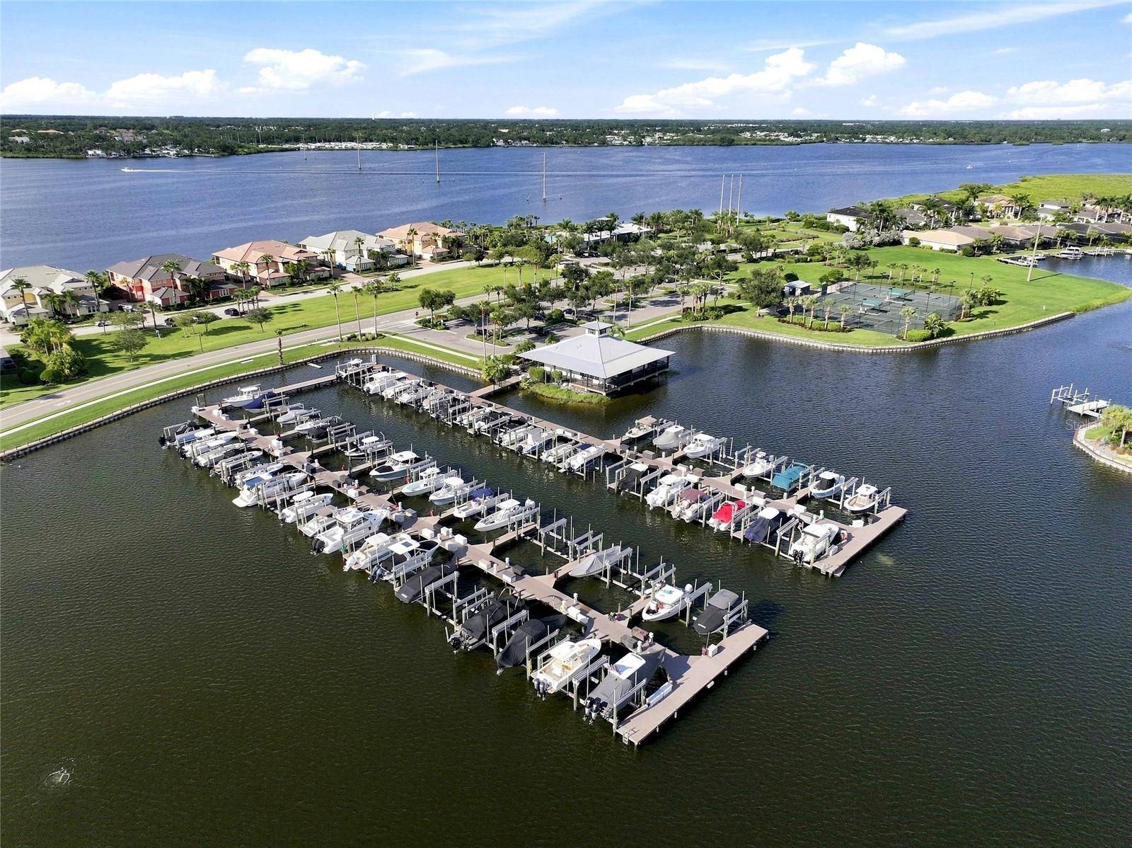 5057 LAKE OVERLOOK AVE, Bradenton, FL 34208