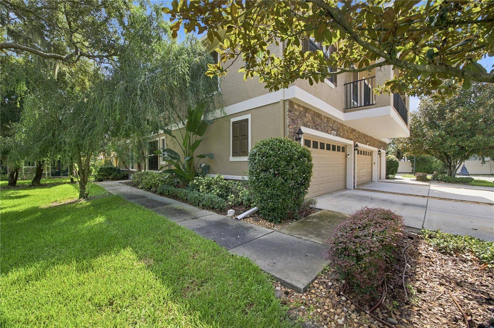 5530 KINGLETHILL DR, Lithia, FL 33547