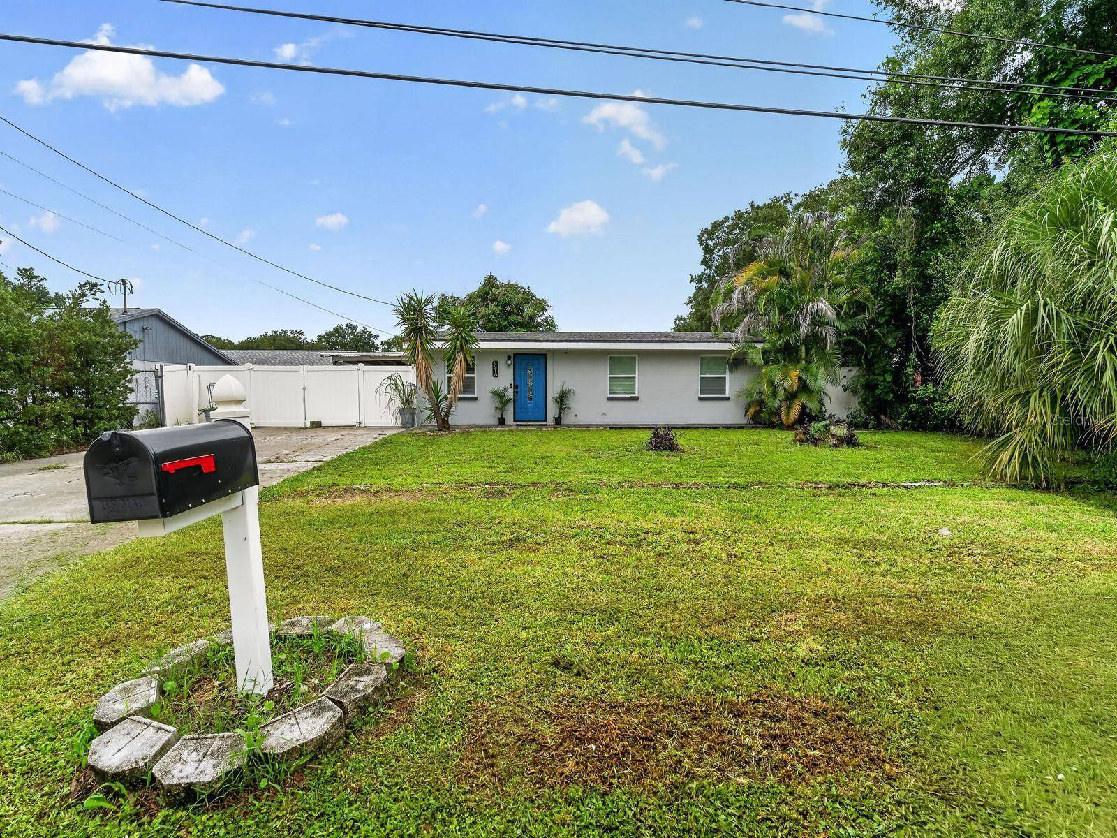 9218 W ROBSON ST, Tampa, FL 33615
