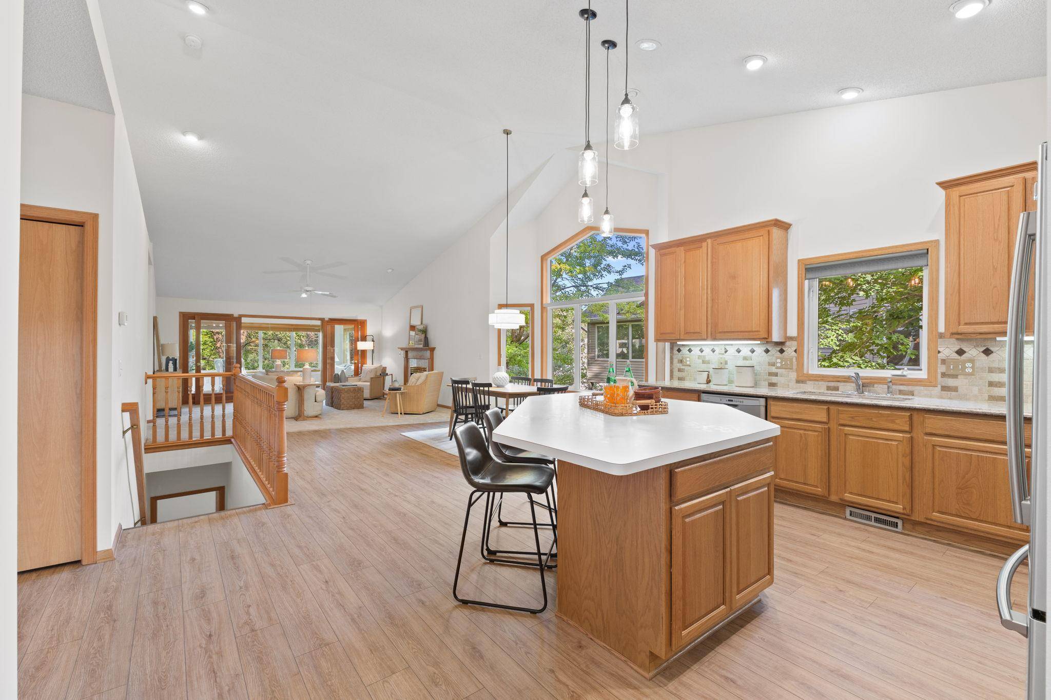 1478 Violet LN, Eagan, MN 55122