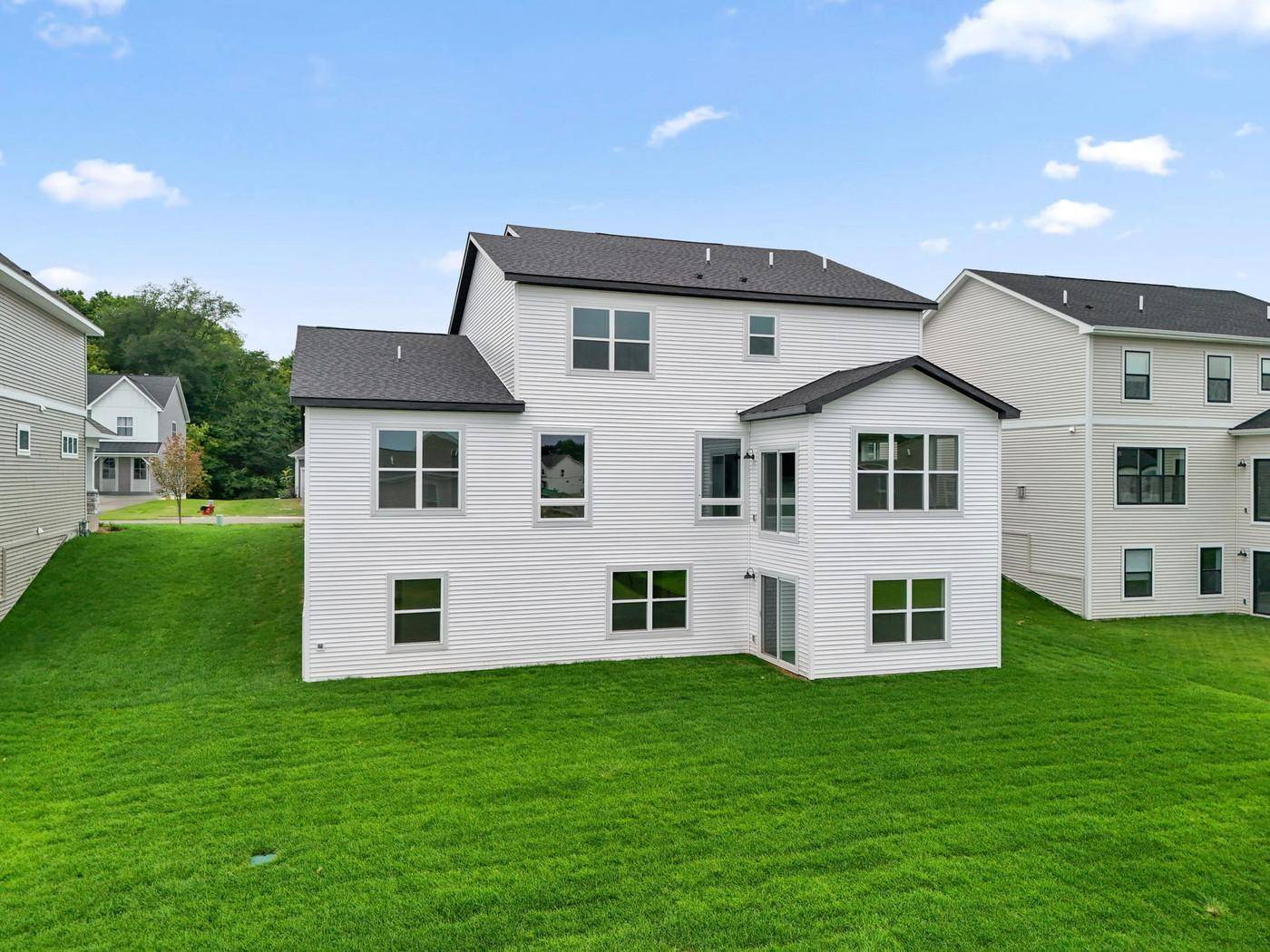 914 Big Woods DR, Delano, MN 55328