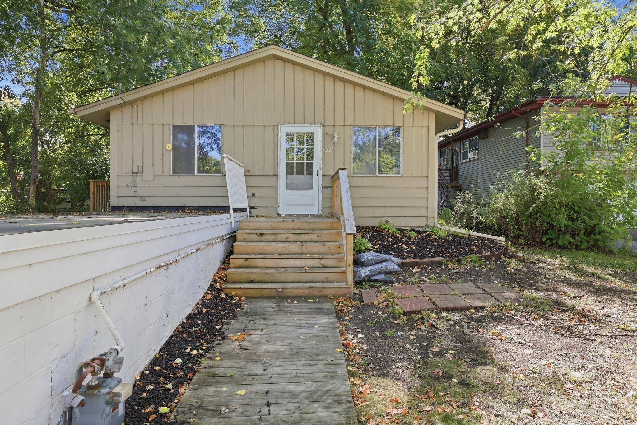 5013 Shoreline DR, Mound, MN 55364