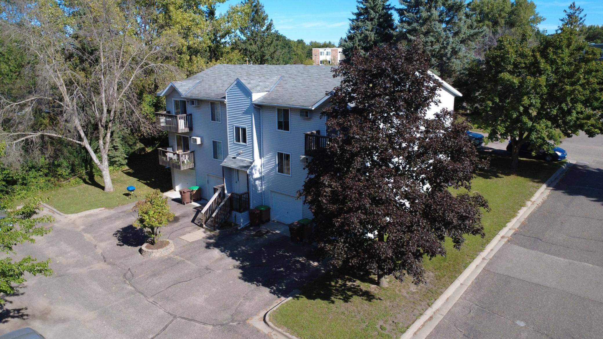 220 Hallam AVE S, Mahtomedi, MN 55115