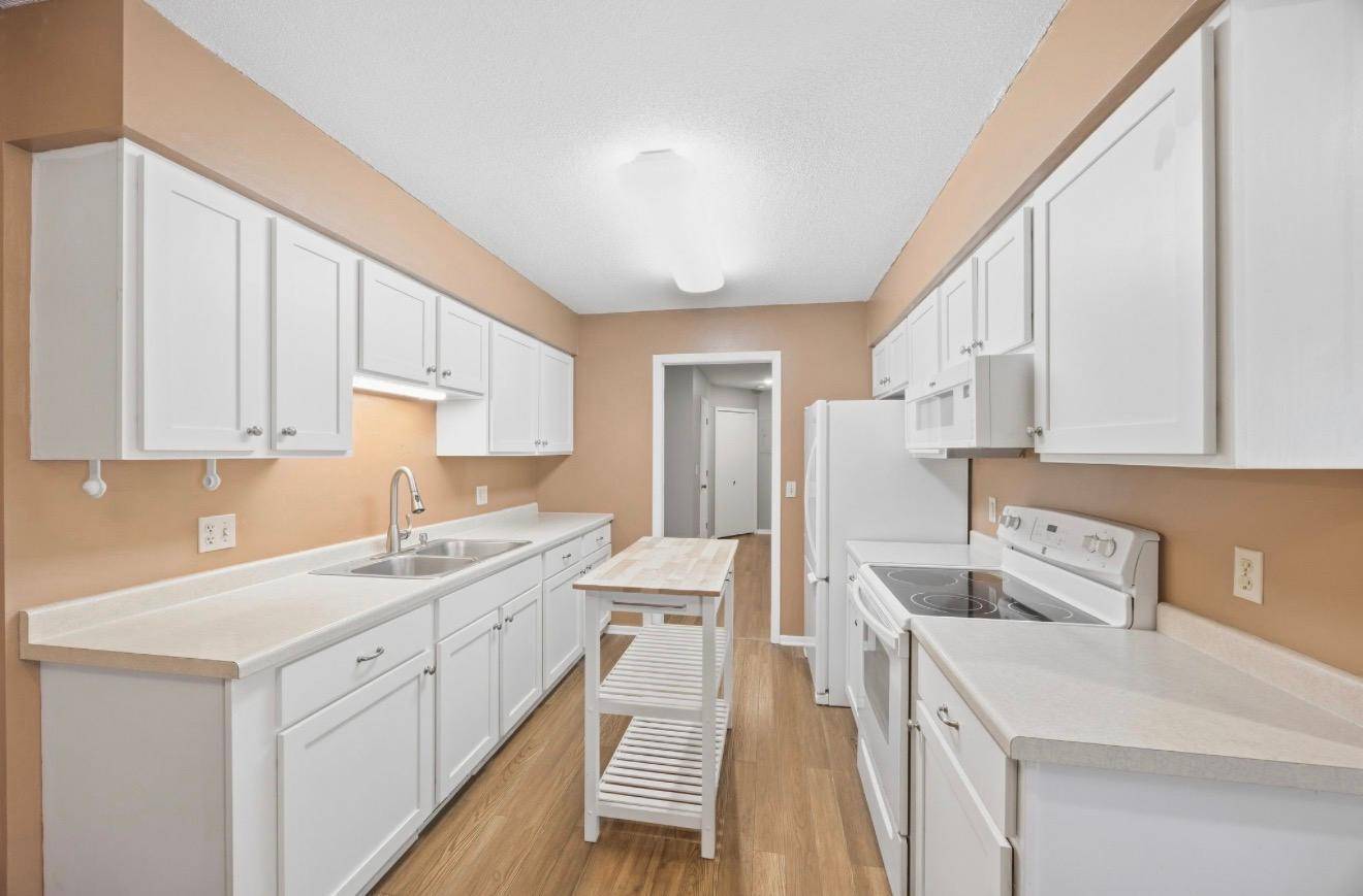 545 Graham ST SW, Hutchinson, MN 55350