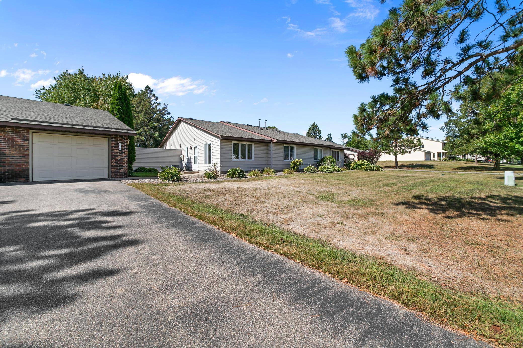 7390 Jensen AVE S, Cottage Grove, MN 55016