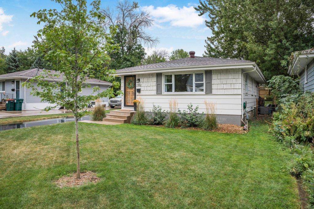 2302 Maiden LN, Columbia Heights, MN 55421