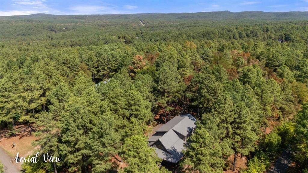 111 Red Berry TRL, Broken Bow, OK 74728