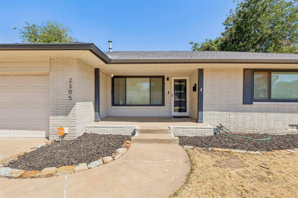 2305 Barclay DR, Oklahoma City, OK 73120