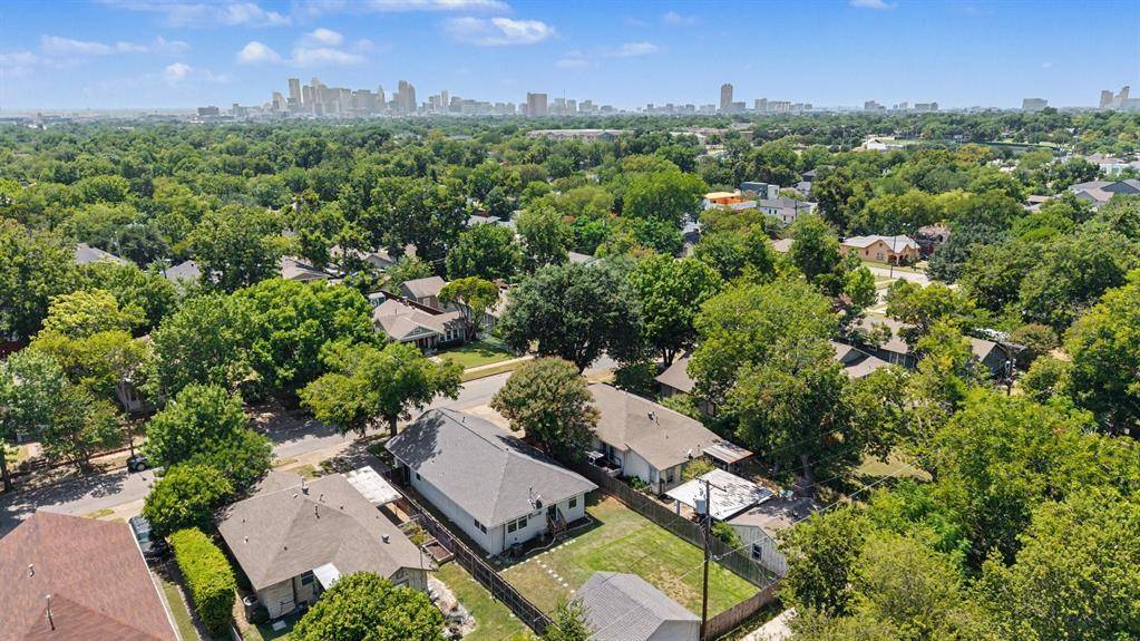 700 Cristler Avenue, Dallas, TX 75223