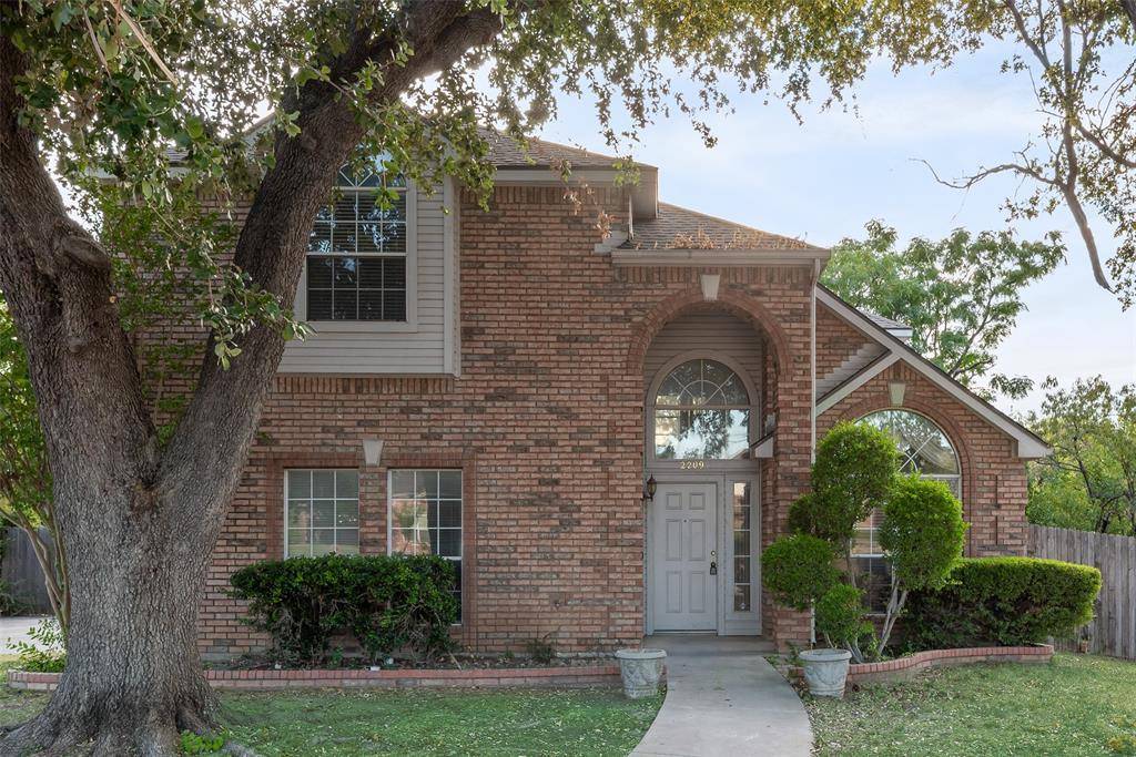 2209 Norwich Place, Carrollton, TX 75006