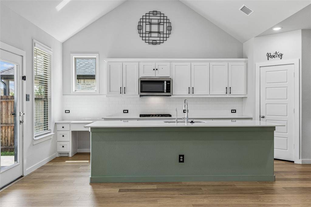 3907 Turpin Drive, Princeton, TX 75071