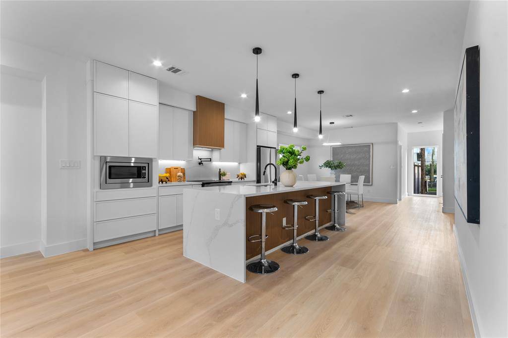 1507 Holly Avenue, Dallas, TX 75204