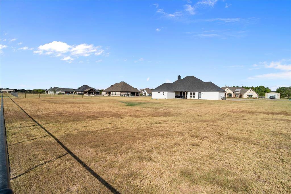 134 Buddy Court, Millsap, TX 76066