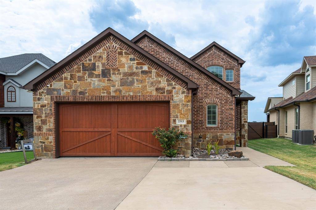 2313 Windjammer Way, Rowlett, TX 75088