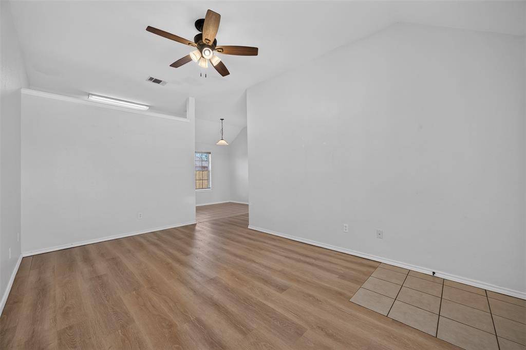 611 Oliver Lane, Waxahachie, TX 75165