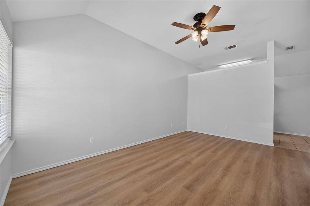 611 Oliver Lane, Waxahachie, TX 75165