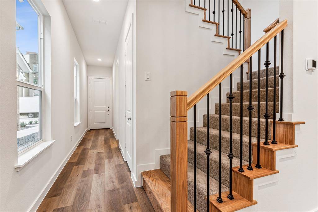 239 Athenia Drive, Fort Worth, TX 76114