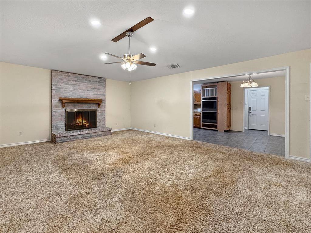 507 Quail Run Street, Greenville, TX 75402