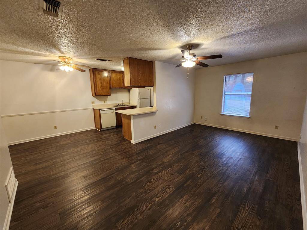 617 Race Street #4, Crowley, TX 76036