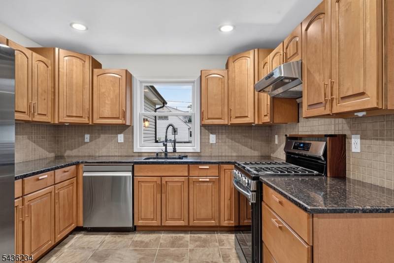 1509 Kenyon Ave, South Plainfield Boro, NJ 07080
