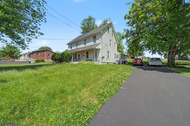 700 Vulcanite Ave, Alpha Boro, NJ 08865