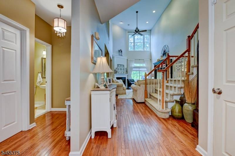 47 LOFT Dr, Bridgewater Twp., NJ 08836