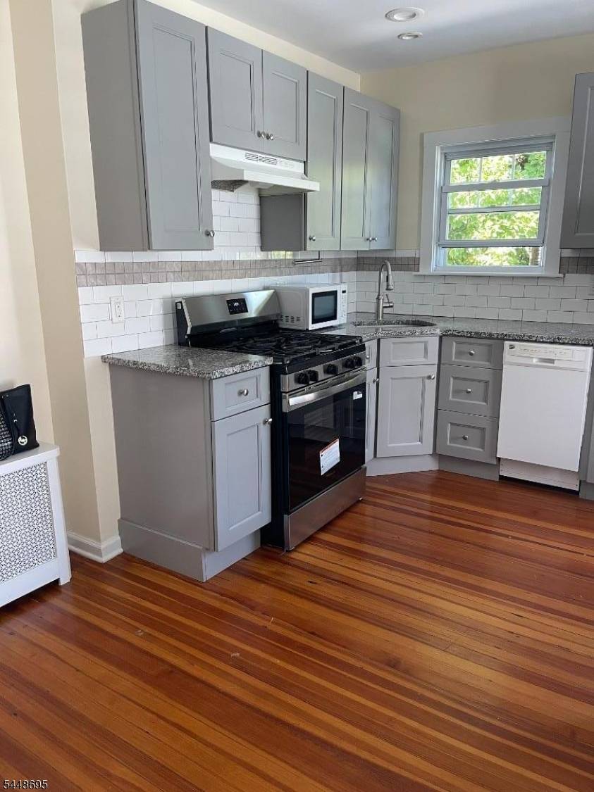 17 Chestnut St - Unit 2, Caldwell Boro Twp., NJ 07006
