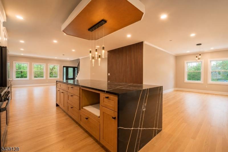 15 Edison St, Clifton City, NJ 07013