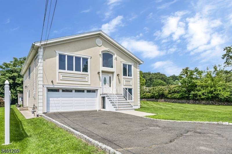 740 Hillside Ave, Boonton Town, NJ 07005