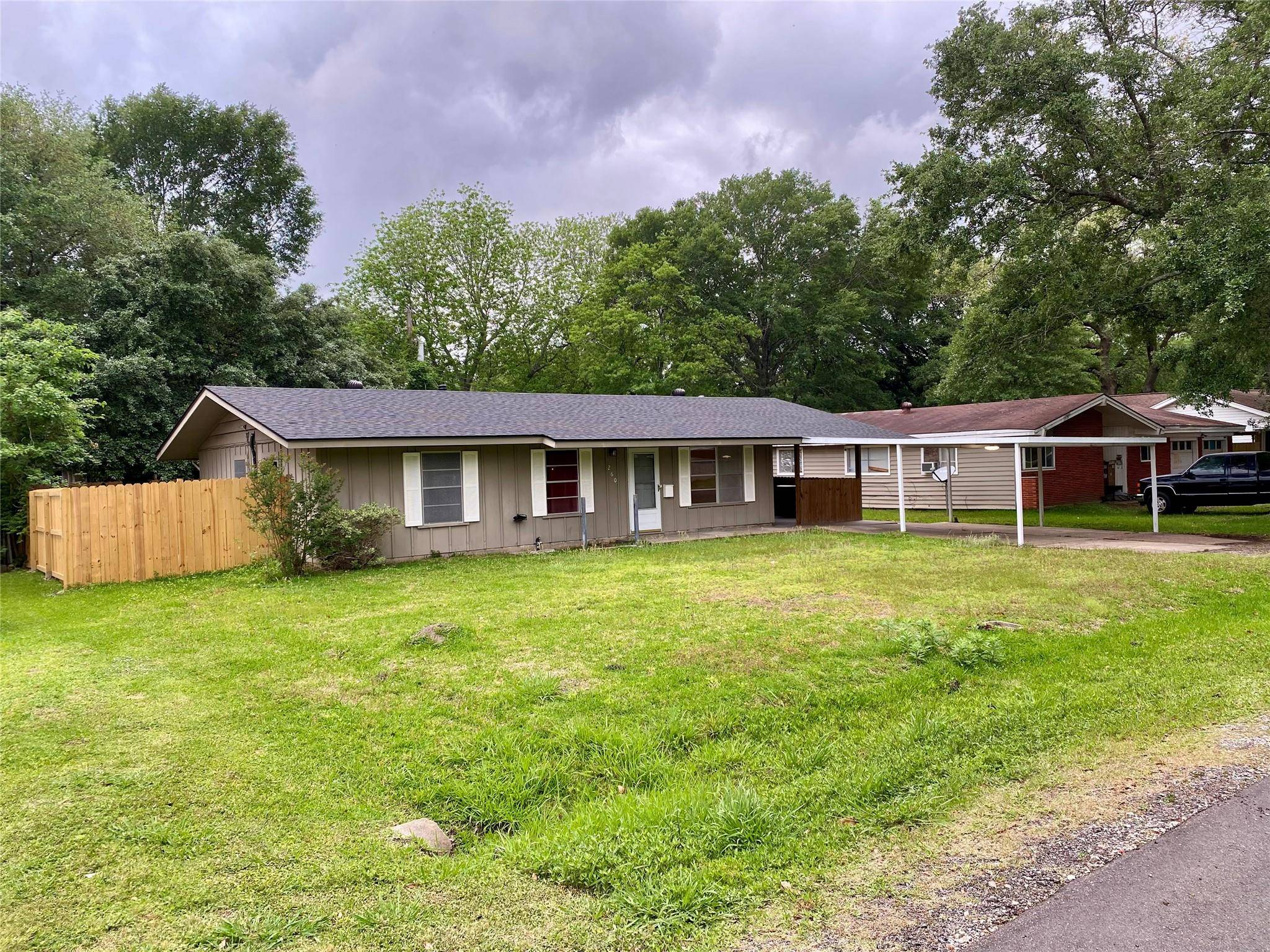 260 Bradford DR, Beaumont, TX 77707