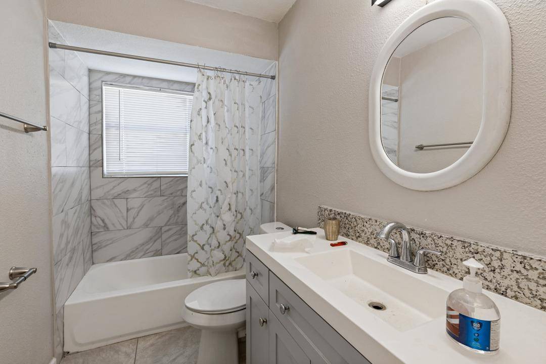 4709 Baton Rouge ST, Houston, TX 77028