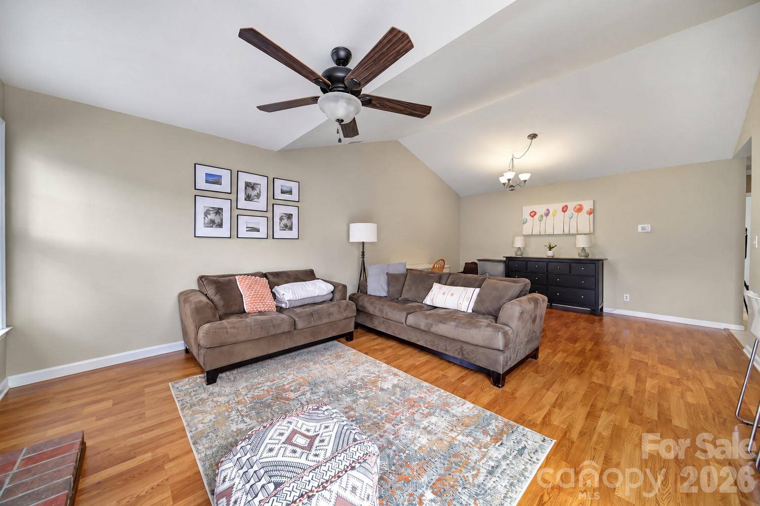 3208 Selwyn Farms LN #6, Charlotte, NC 28209