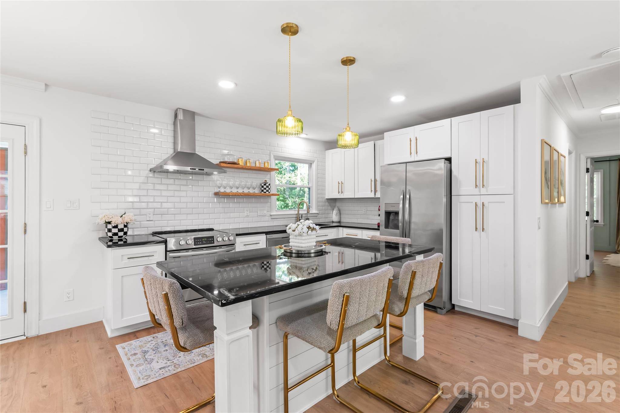 610 Ridgeway DR, Belmont, NC 28012