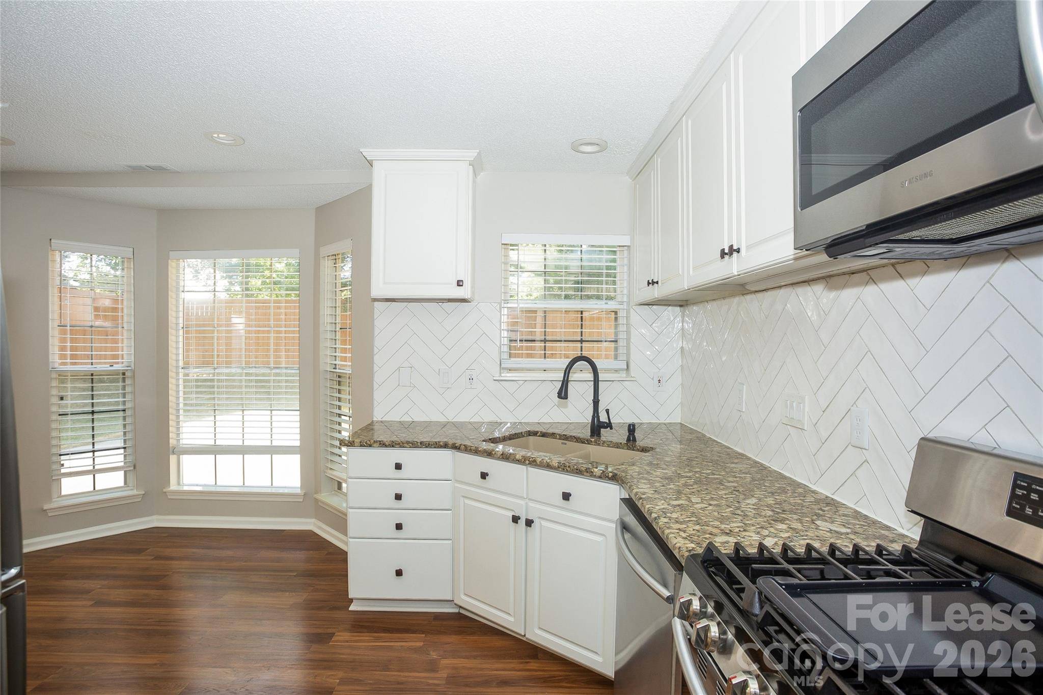 2915 Canary CT, Charlotte, NC 28269