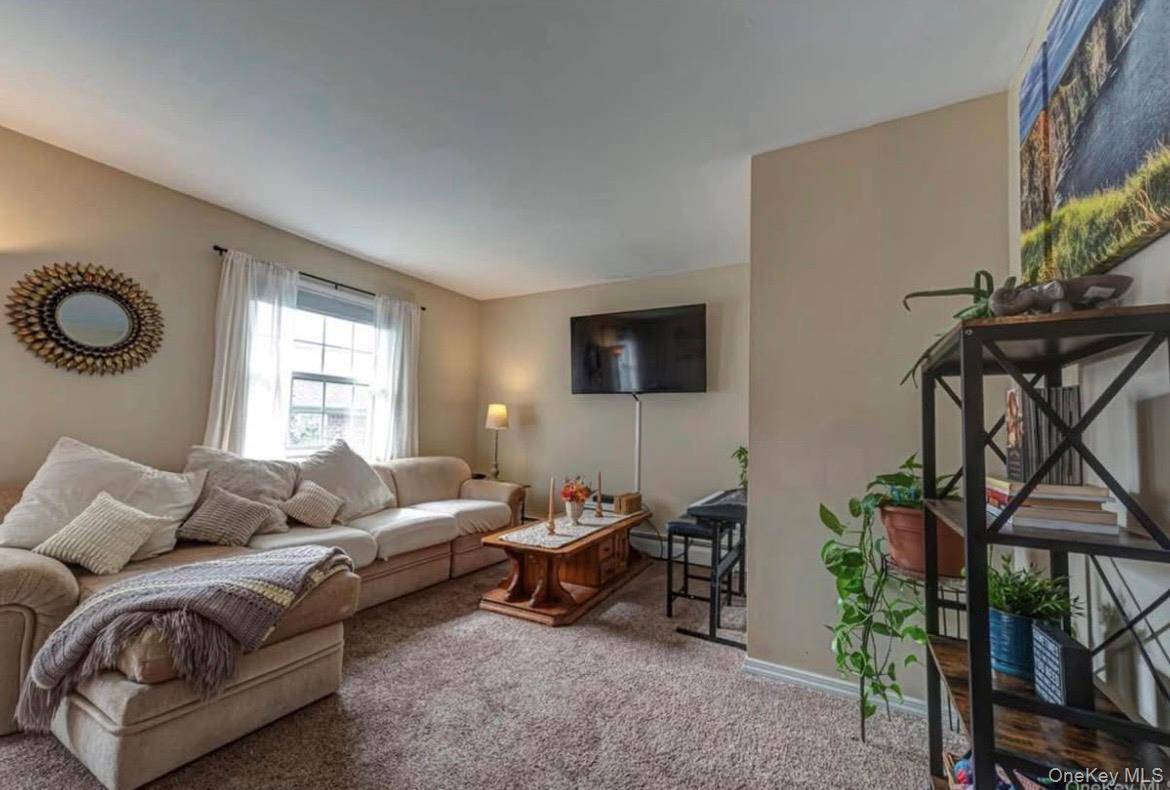 88-20 Parsons BLVD #3D, Jamaica, NY 11432