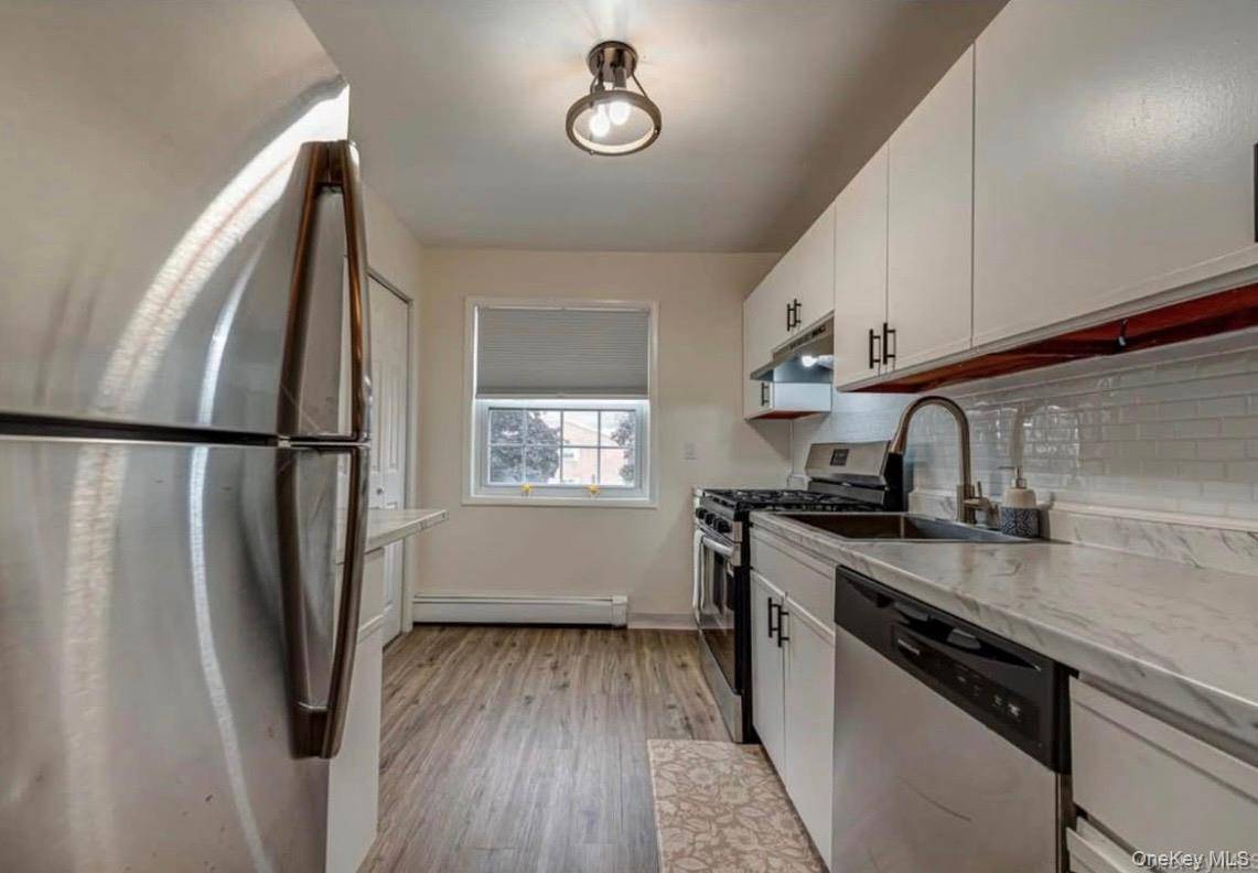 88-20 Parsons BLVD #3D, Jamaica, NY 11432