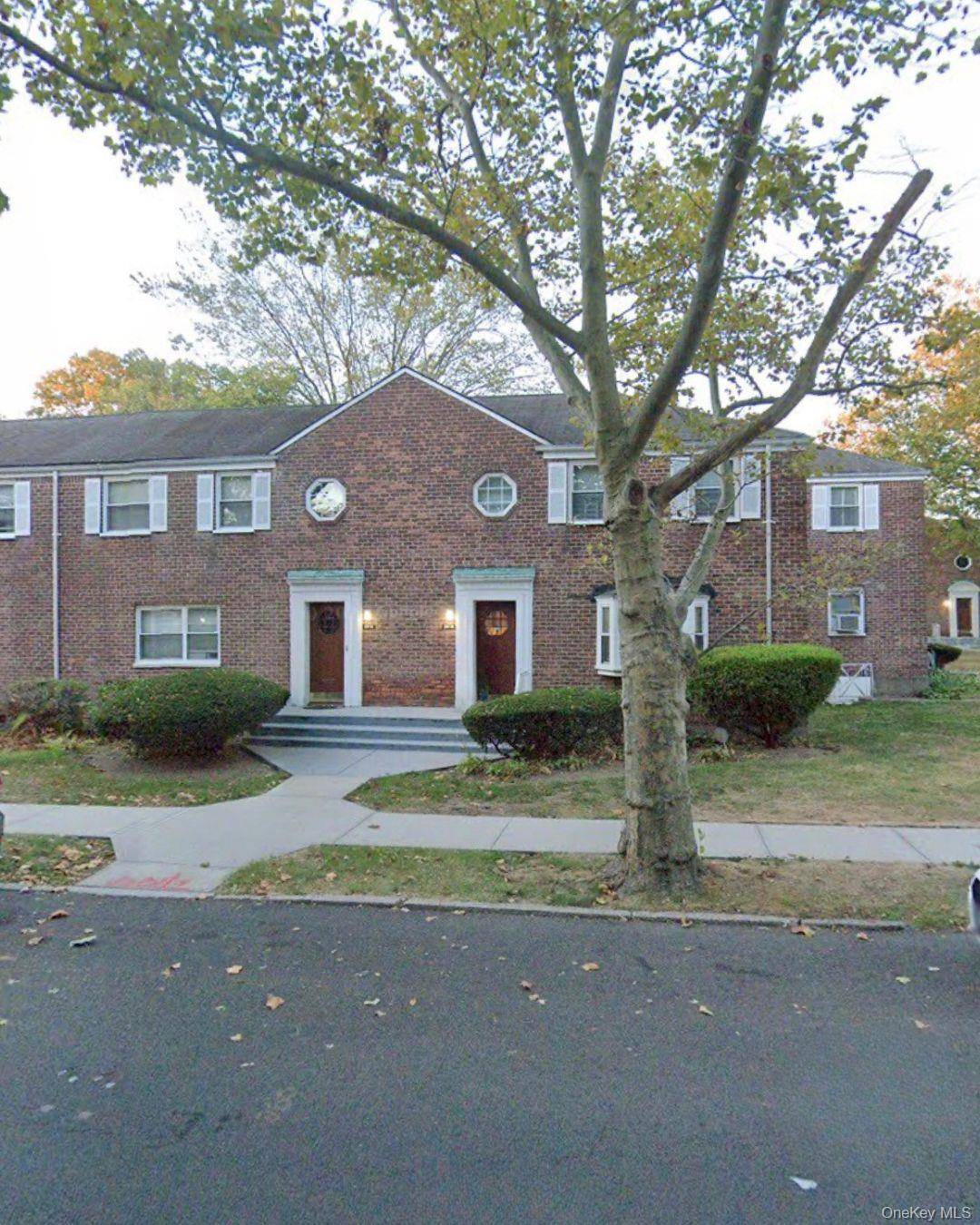 23424 133rd AVE #Upper, Rosedale, NY 11422