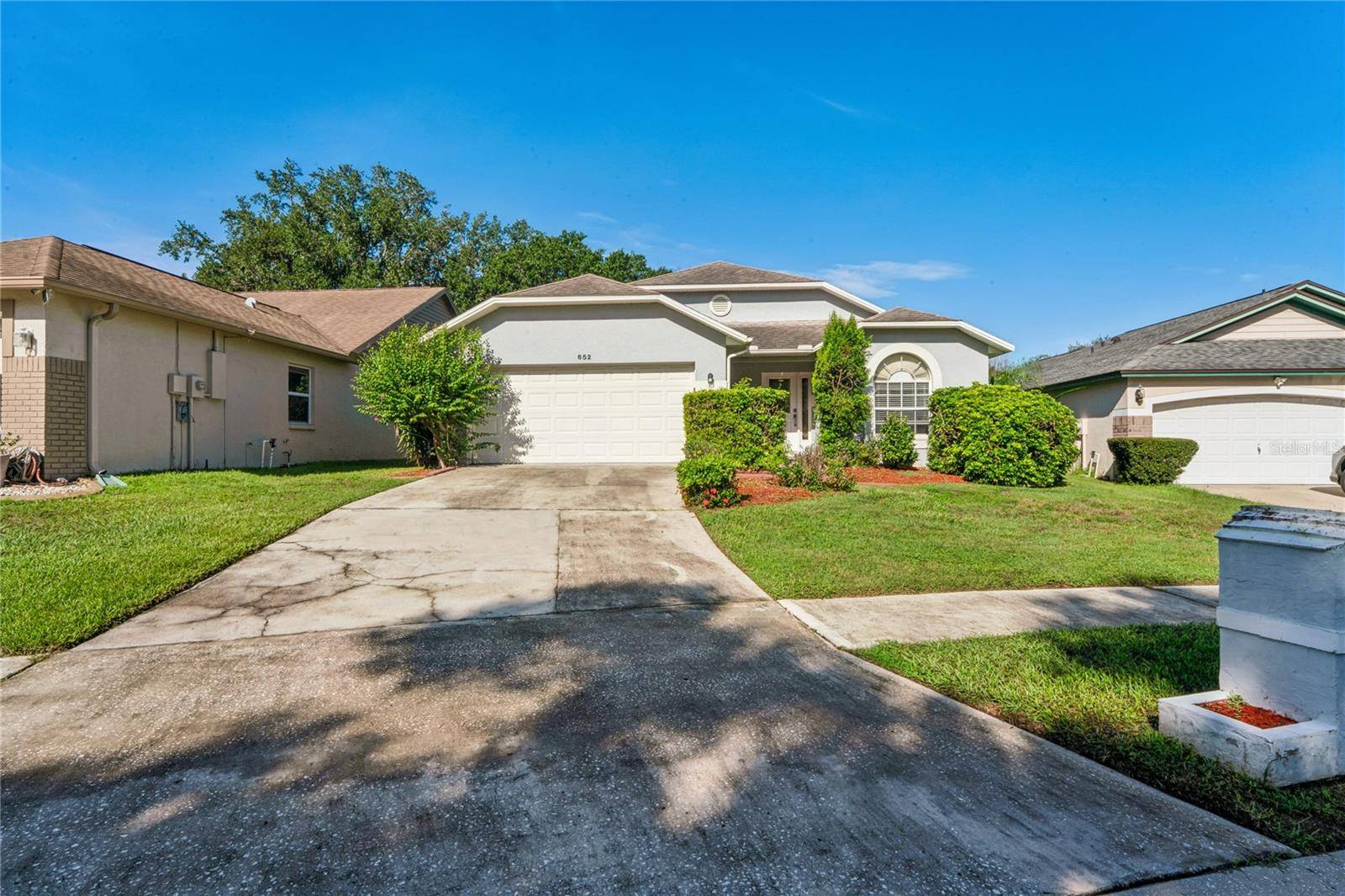 652 SAND RIDGE DR, Valrico, FL 33594