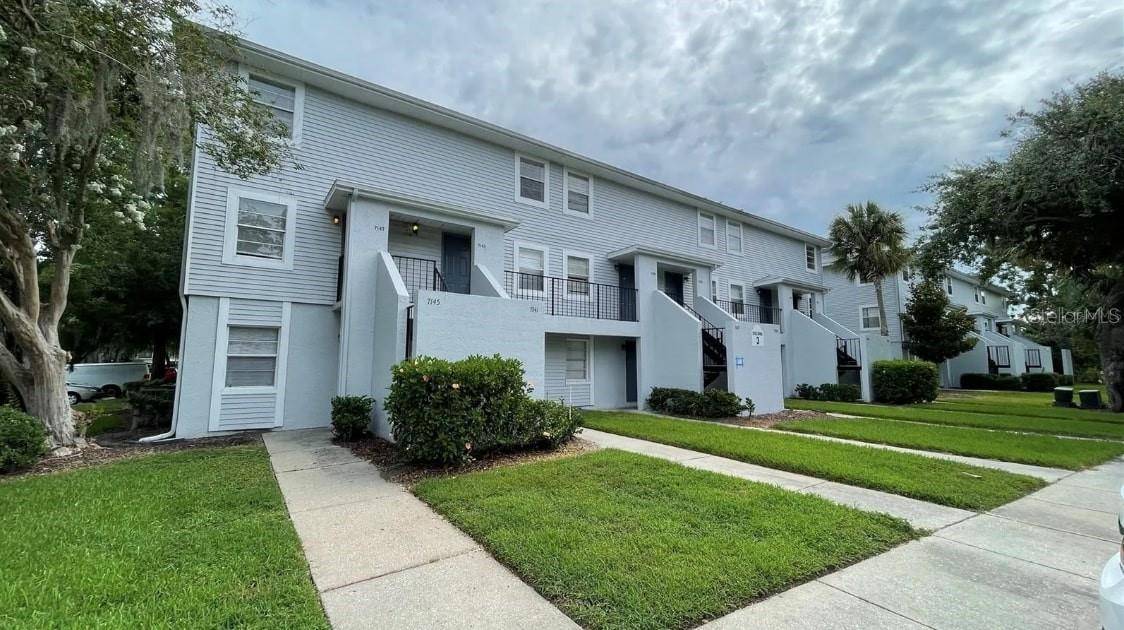 7148 WATERSIDE DR #31, Tampa, FL 33617