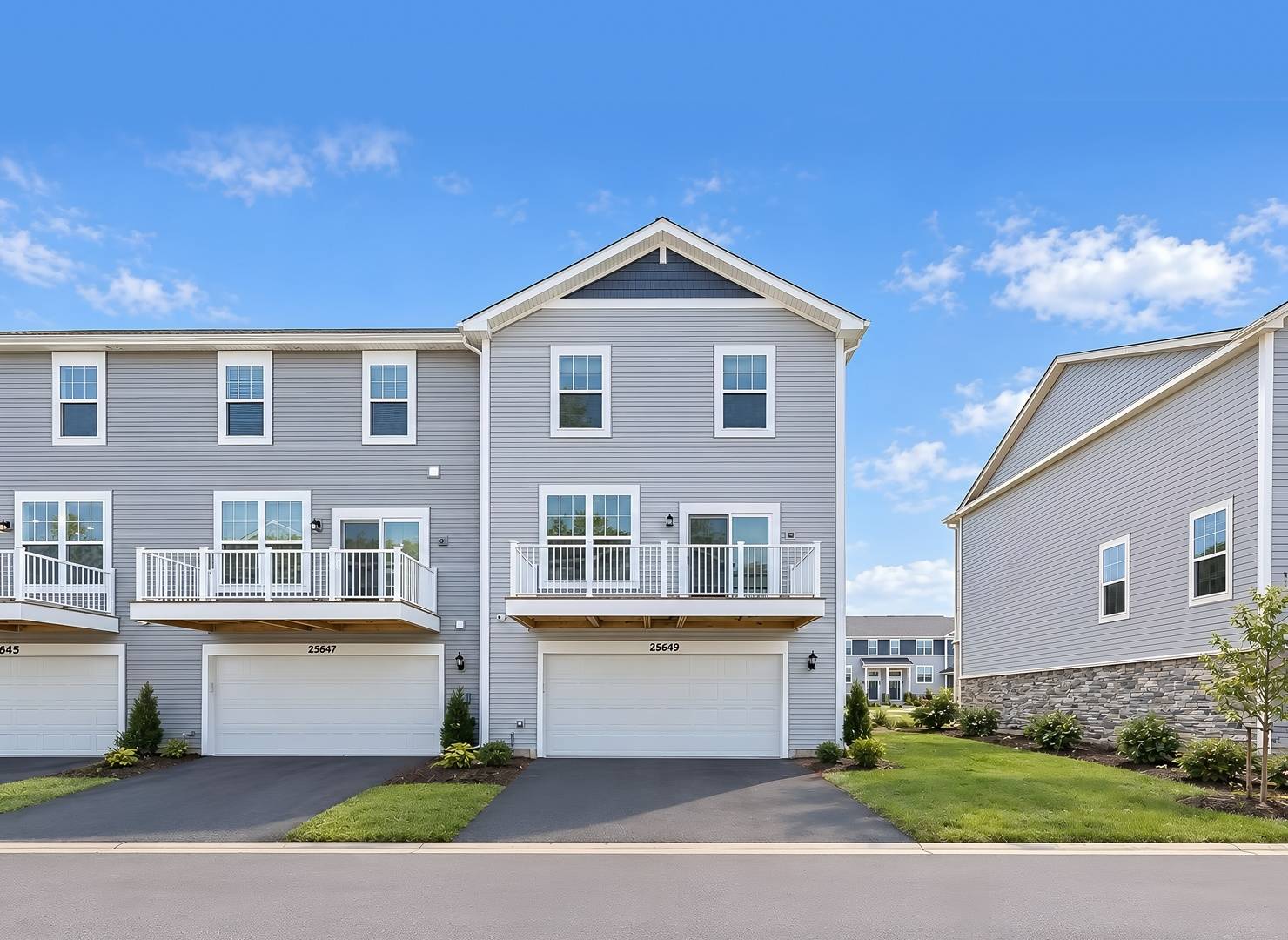 25649 W Wakefield DR, Plainfield, IL 60544