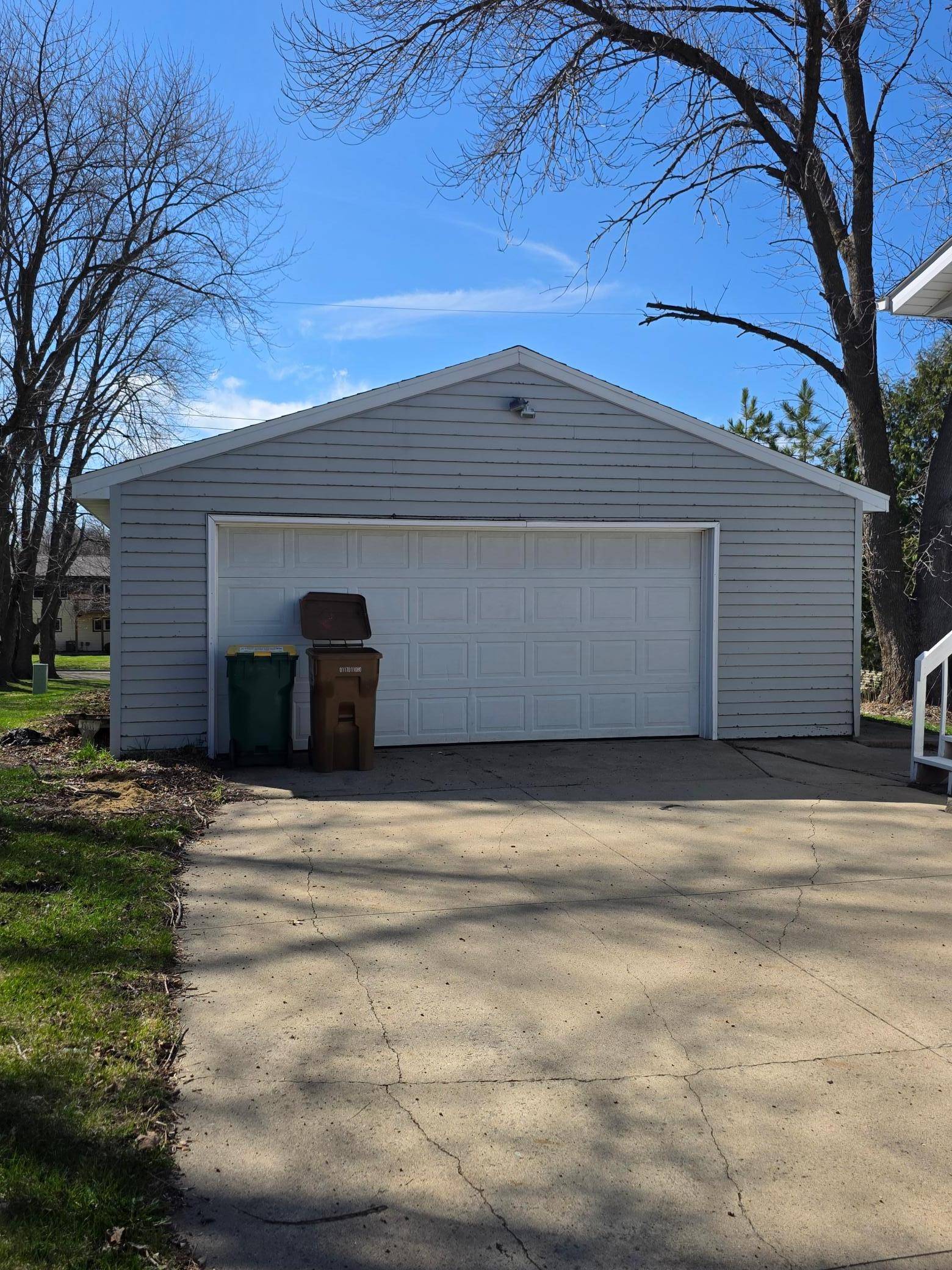 1617 Crystal DR, Albert Lea, MN 56007