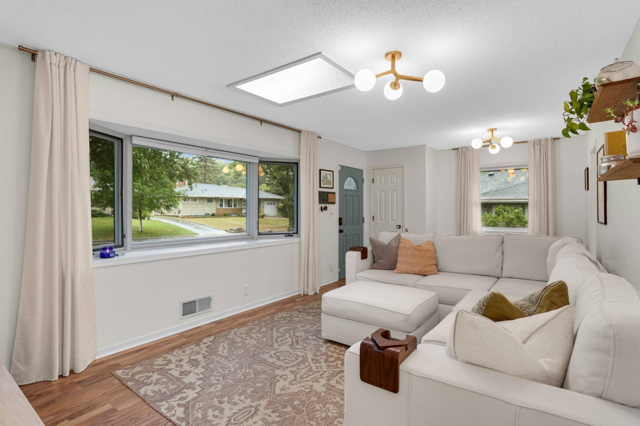 1405 Independence AVE S, Saint Louis Park, MN 55426